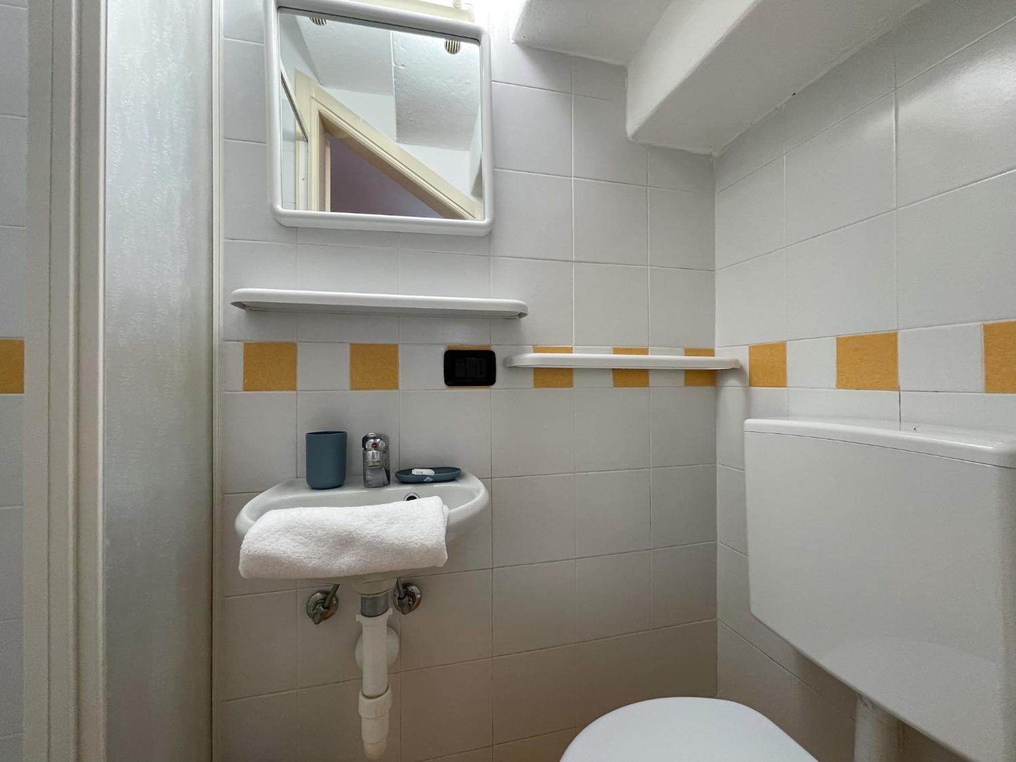 Roncati 7 Center Town Studio Apartments بيلاجيو المظهر الخارجي الصورة
